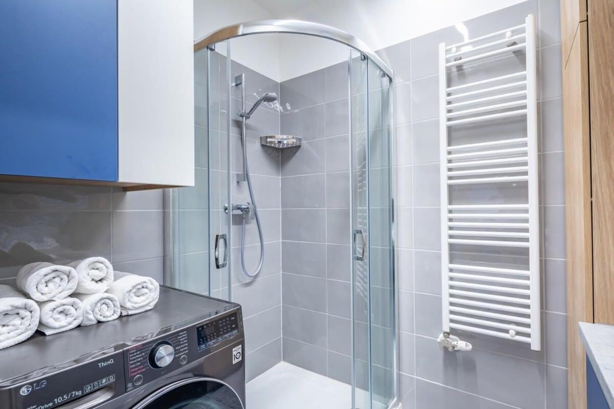 Brand New Central Flat Budapest Luaran gambar