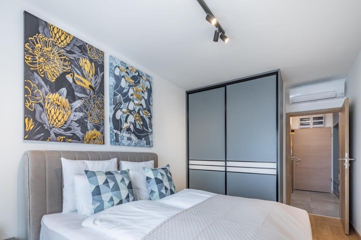 Brand New Central Flat Budapest Luaran gambar